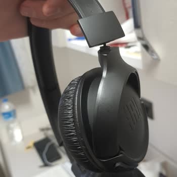 JBL Kulaklığımda Yaşadığım Ufak Kirik