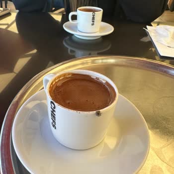 Big Chefs Kahvemde Çıkan Kurumuş Sinek