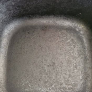 Taşev Döküm Tencere Kaplamanın Soyulması