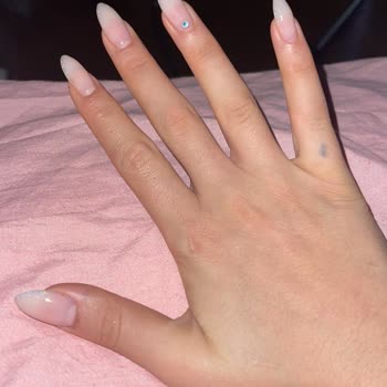 Protez Tırnak Hazal Akbay Beauty.