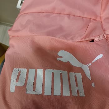Puma Çantasının Yazısı Soyuldu