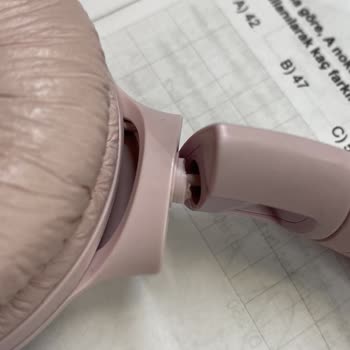 JBL 510bt Menteşesi Kırıldı