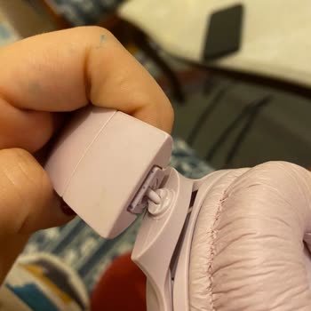 JBL 510bt Menteşesi Kırıldı