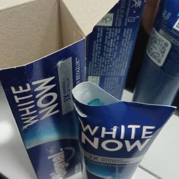 Hijyeni Sadece Hindistan'ı Tatmin Edecek Signal Diş Macunu!