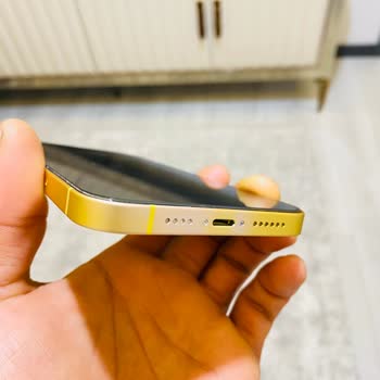 iPhone 14 Plus'ta Kasa Renk Atması