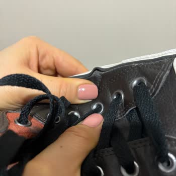Converse Marka Ayıplı Ürün