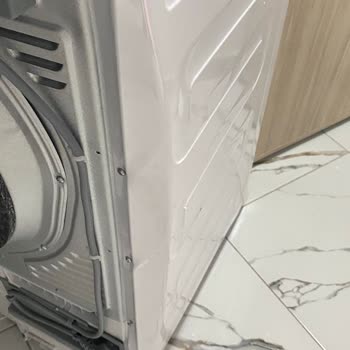 Tütüncü AVM Çamaşır Kurutma Makinesi Hasarlı Çıktı