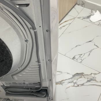 Tütüncü AVM Çamaşır Kurutma Makinesi Hasarlı Çıktı