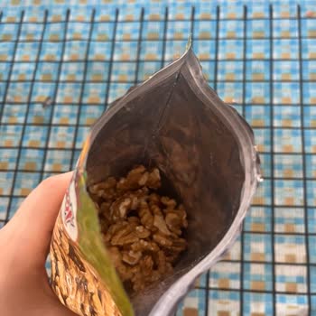 Simbat Kuruyemiş Ceviz Kurtlu Ürün