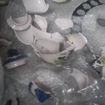 Sürat Kargo Kırılacak Eşya Olmasına Rağmen Kırıldı