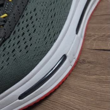 Skechers Marka Ve Süper Step Mağazası Ürünlerinin Arkasında Durmuyor!