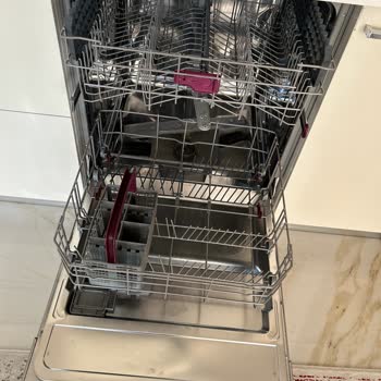 Arçelik Bulaşık Makinemin Sepetleri Çürüdü