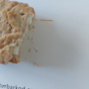 Ülker Ürünün İçinden Çıkan Sivri Çubuklar