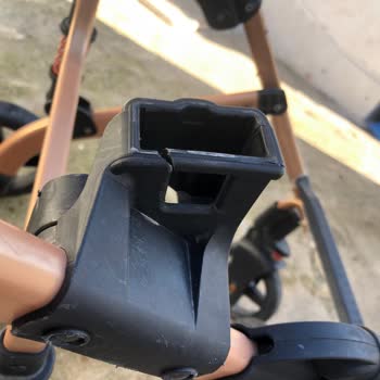 Joell Her Tarafı Kırılıyor