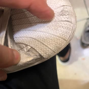 Adidas Ayakkabı Sorumsuzluğu Bu Kadar Da Olmaz