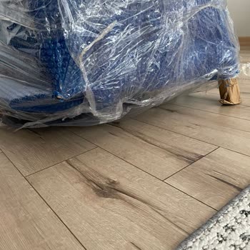 Zem Design'dan Aldığım Ve Sürat Kargo'da Kırılan Berjer