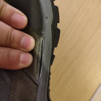 The North Face Yeni Alınan Marka Botun Kenar Kısmı Açıldı