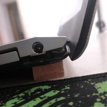 Casper Nirvana Laptop Ekran Menteşe Problemi Ve Müşteri Mağduriyeti