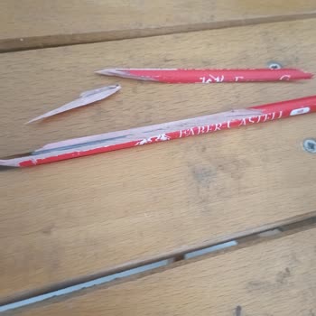 Faber Castel Kursun Kalemleri Memnun Kalmadık