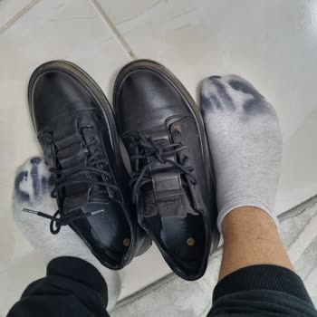 İnci Ayakkabı Satın Aldığım Ayakkabının Çorapları Boyaması