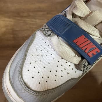 Nike İncelemeye Gidip İncelenmeyen Ürün