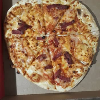 Sbarro Pizza Kendilerinin Yaptığı Pizzaları Yiyorlar Mı Acaba