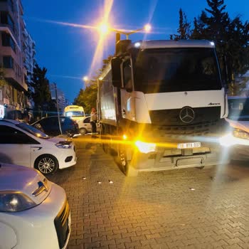 Seyhan Belediyesi Çöp Arabası Ve Çalışanlar Hakkında