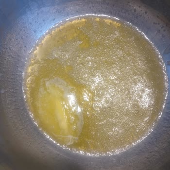 Migros Tereyağı 1 Kg İçinden Beyaz Bir Şeyler Çıktı