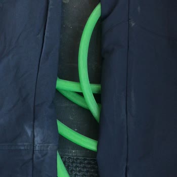 Decathlon Quecha Trekking Pantolon Leke Tutuyor