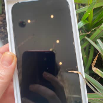 iPhone 15 Pro Ekran Camı Kalitesizliği