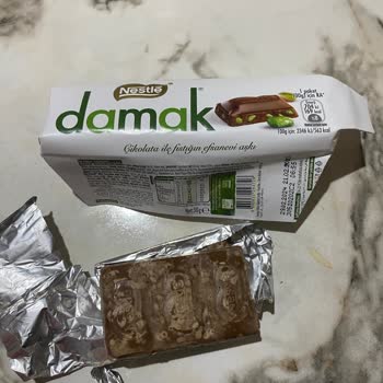 Nestle Damak Bozuk Çikolata Satıyor