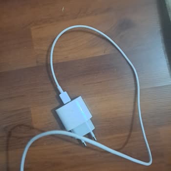 Samsung Telefon Kutudan Yeni Çıkan Orijinal Şarj Kablosu Şarj Etmiyor