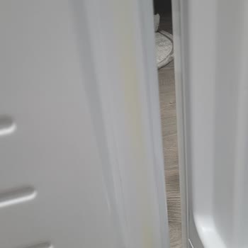 Siemens Ev Aletleri Yeni Buzdolabında Sararma Sorunu