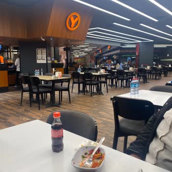 Pendorya Köfteci Yusuf Yavaş Servis