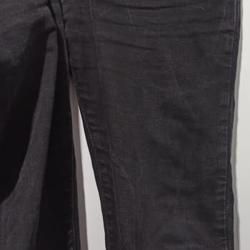 Pierre Cardin Giyim Siyah Pantolonun Hemen Solması