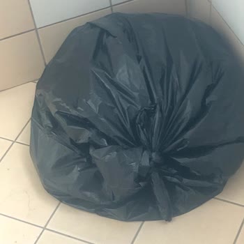 Antalya Eğitim Ve Araştırma Hastanesi Antalya Hastanesi Tuvaletlerinde Şok Eden Manzara