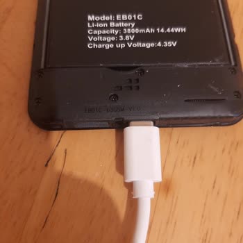 Reeder Telefon Kendiliğinden Kapandı Ve Açılmıyor