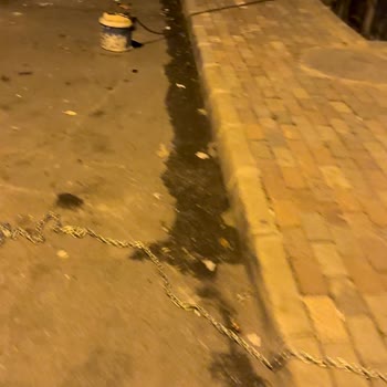 İBB - İstanbul Büyükşehir Belediyesi Kapı Önü İzinsiz Duba Ve Park İhlali