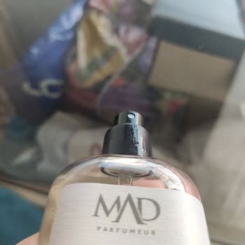 Mad Parfüm Şişesi Sızdırıyor ve Değişim Yapılmadı