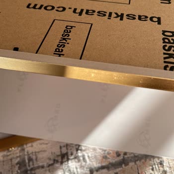 Baskı Şah İadeyi Kabul Etmiyor