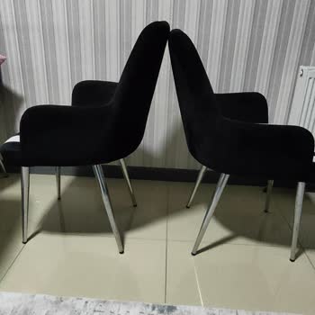 Mas'sa Masa Sandalye (Instagram: Antaresmassa) Yanılttı