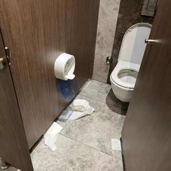 Kağıthane Axis AVM Tuvalet Sorunu