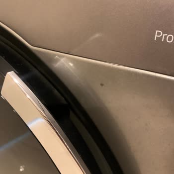 Beko İnox Çamaşır Makinesi Renk Atması