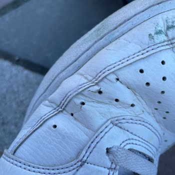In Street 2 Ayda Yıpranan Nike
