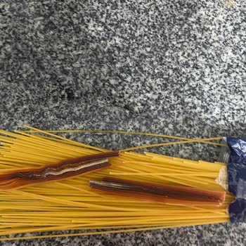 Nuh'un Ankara Makarnası Bozulmuş Makarna Paketi Sorunu