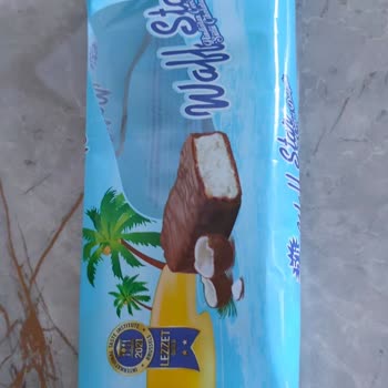 BİM Plastik Parça Çıkan Waff Star Hindistan Cevizi