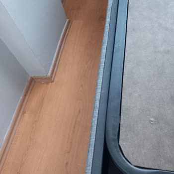 Ahs Mobilya Ve Halı Kalitesiz Ürün Ve İlgisiz Servis Hizmeti