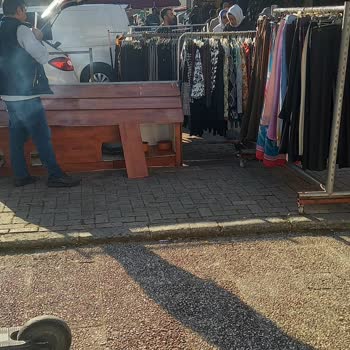 Güngören Belediyesi Kaldırım Ve Araç Park Yeri İşgali