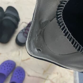 2 Ayakkabı Fiyatına Aldığım Converse Ayakkabısına Sahip Çıkmamaktadır.