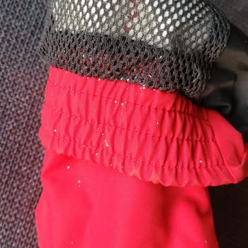 Helly Hansen Ceket Astarı Dökülüyor